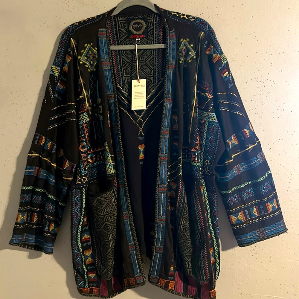 Johnny Was halfway embroidered coat. Open in front & 2 front pockets